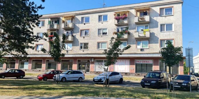 polyfunkcna budova kostol namestie snp nebytove priestory