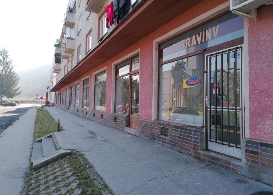 polyfunkcna budova kostol namestie snp nebytove priestory